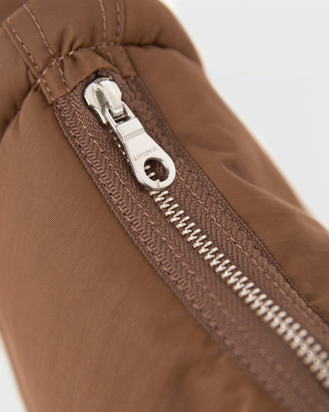 CURVE Half Moon Bag Mini Dark Taupe