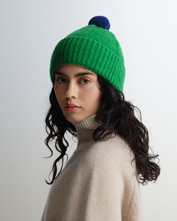 JG Brushed Plain Contrast Pom Pom Hat Pagoda