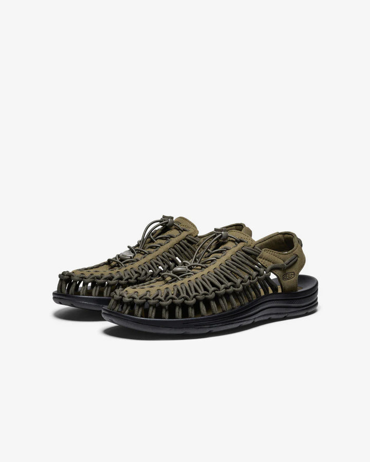 KEEN Men's Uneek  : Dark Olive/Black