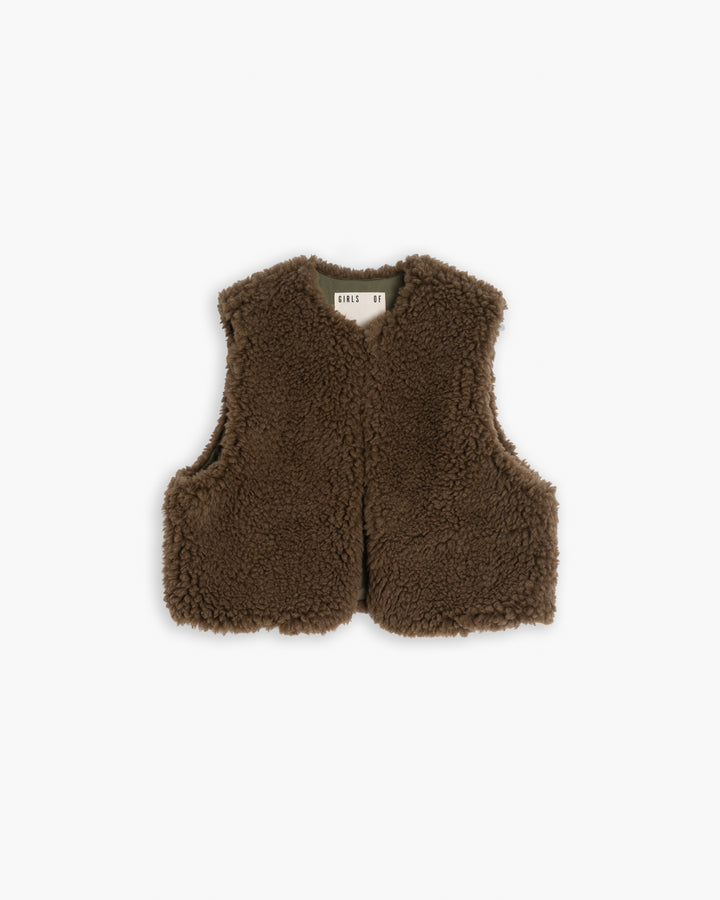 G.o.D Peak Vest Makalu Fur Shitake