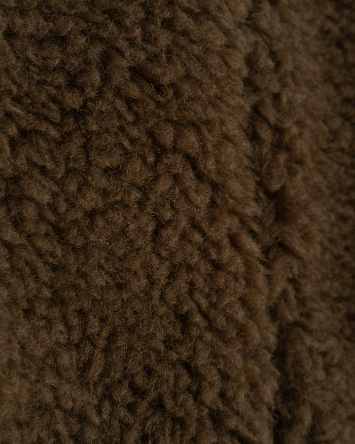 G.o.D Peak Vest Makalu Fur Shitake