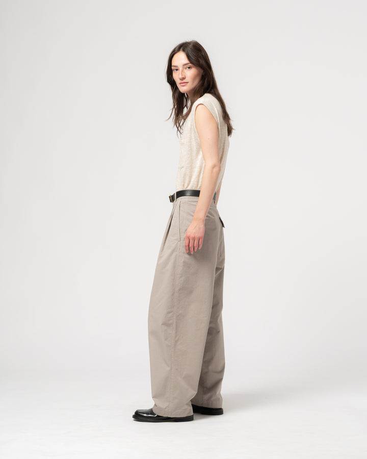 Ambassador Pants Crispy Cotton Oyster