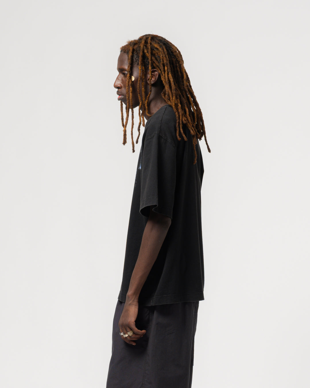 Wolves Tee Open End Black