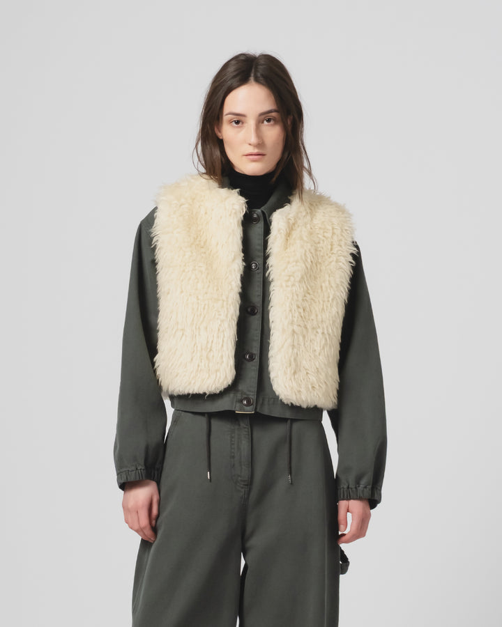 G.o.D Peak Vest Alaska Fluff Ecru