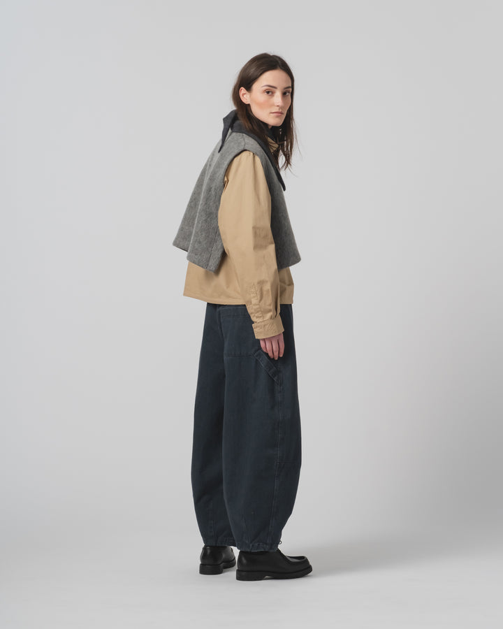 G.o.D Vee Vest Mohair Fleece Asphalt