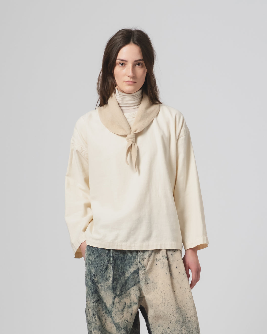 JG Plain Triangle Neckerchief Oatmeal