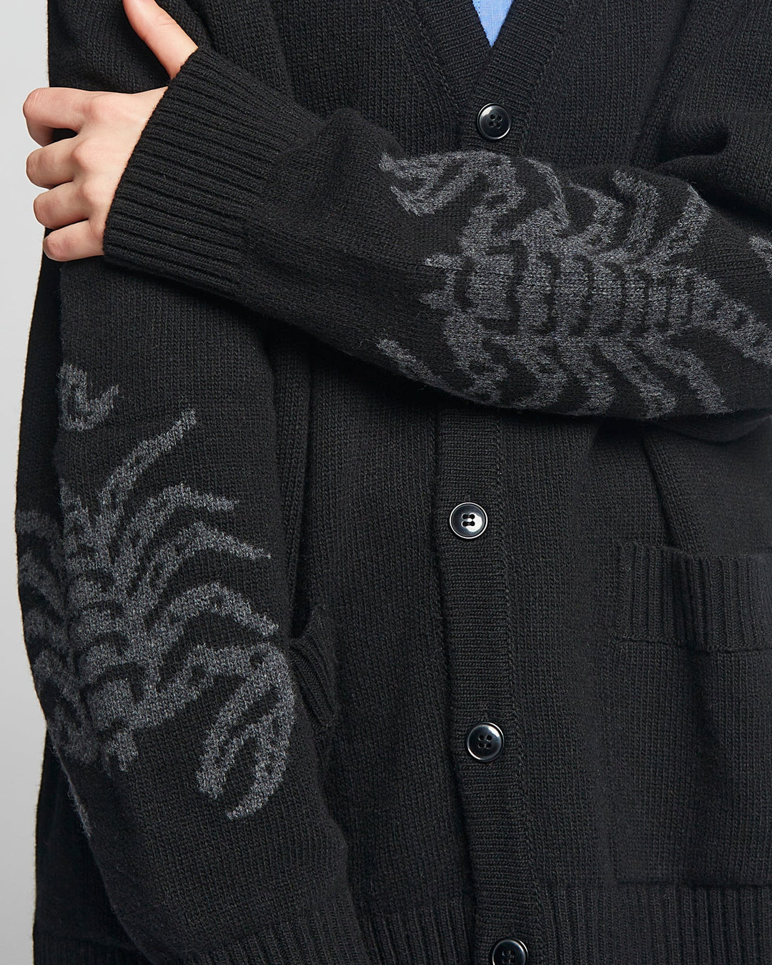 G.o.D Scorpio Cardigan Delta Black